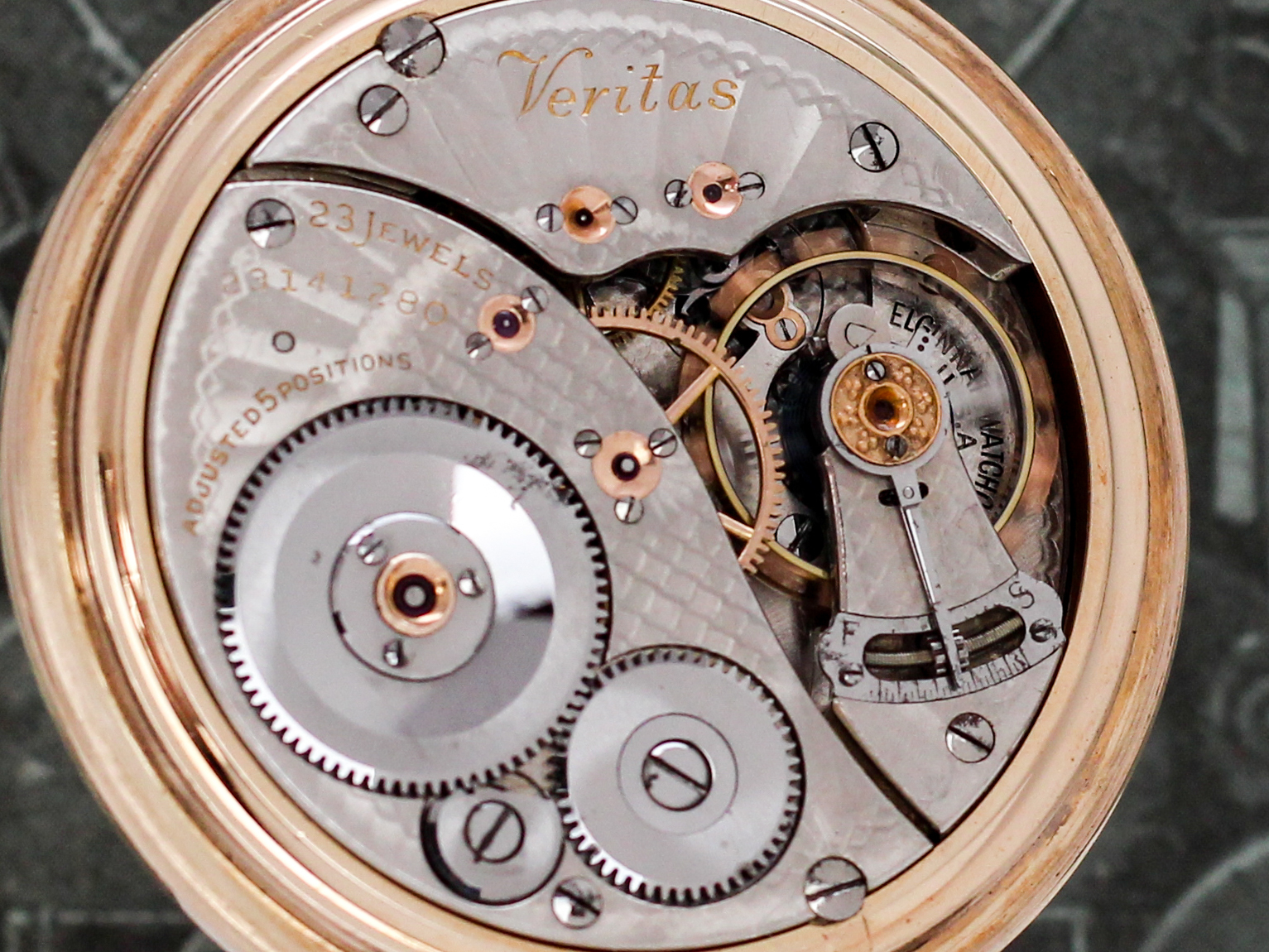Elgin Veritas Grade 453 with Up/Down wind indicator