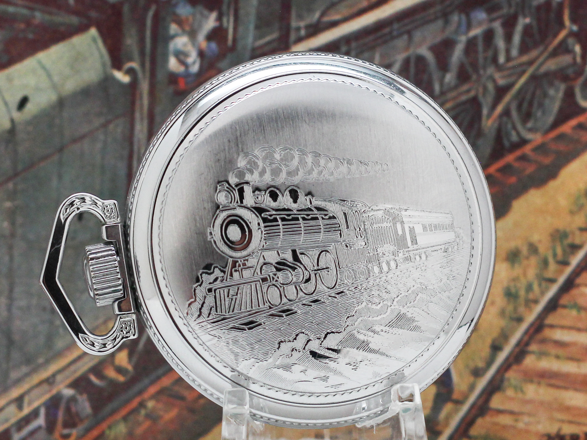 Pristine Hamilton Railroad Grade 940 Housed in the Popular Train Engraved Case (Copy) image 3