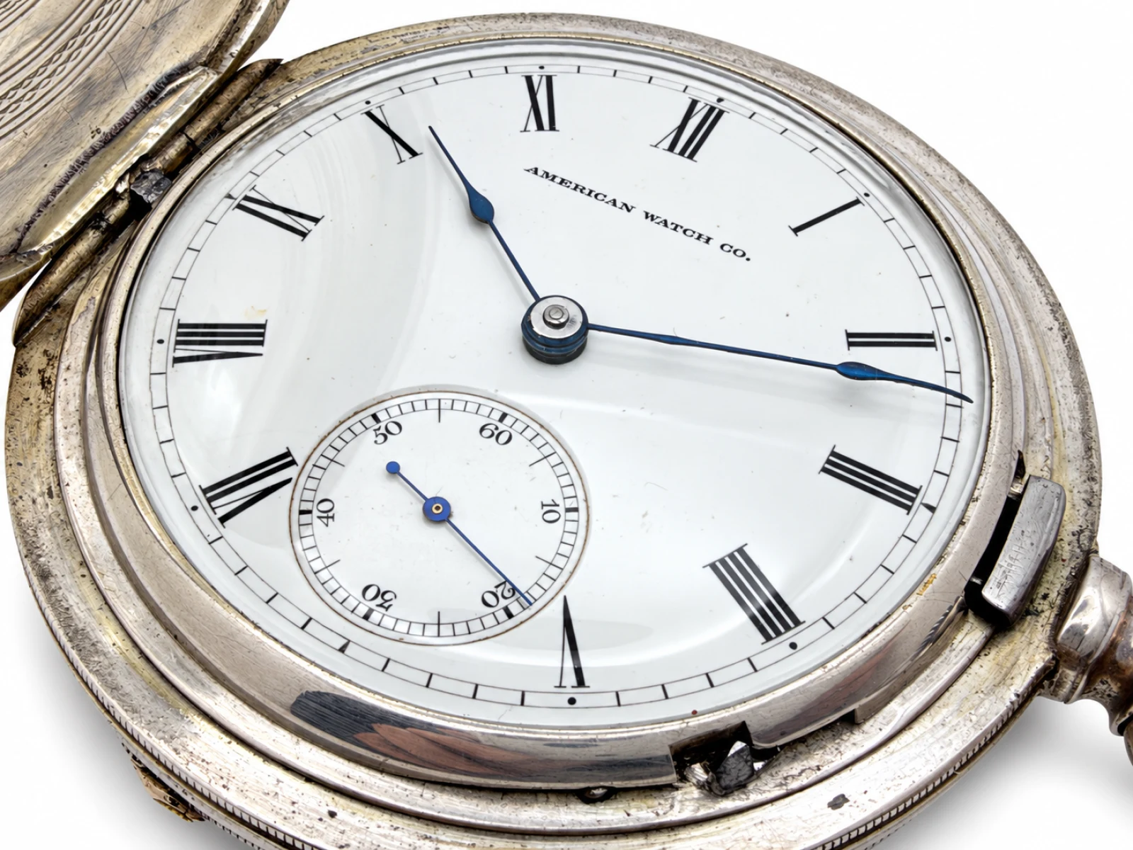 Waltham W.W.Co. Model 1857 Hunting Case (1875) — close view of the enamel dial, sunk seconds and heat-blued hands